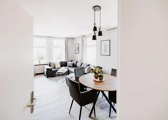 Waldgasthaus Armeleuteberg *